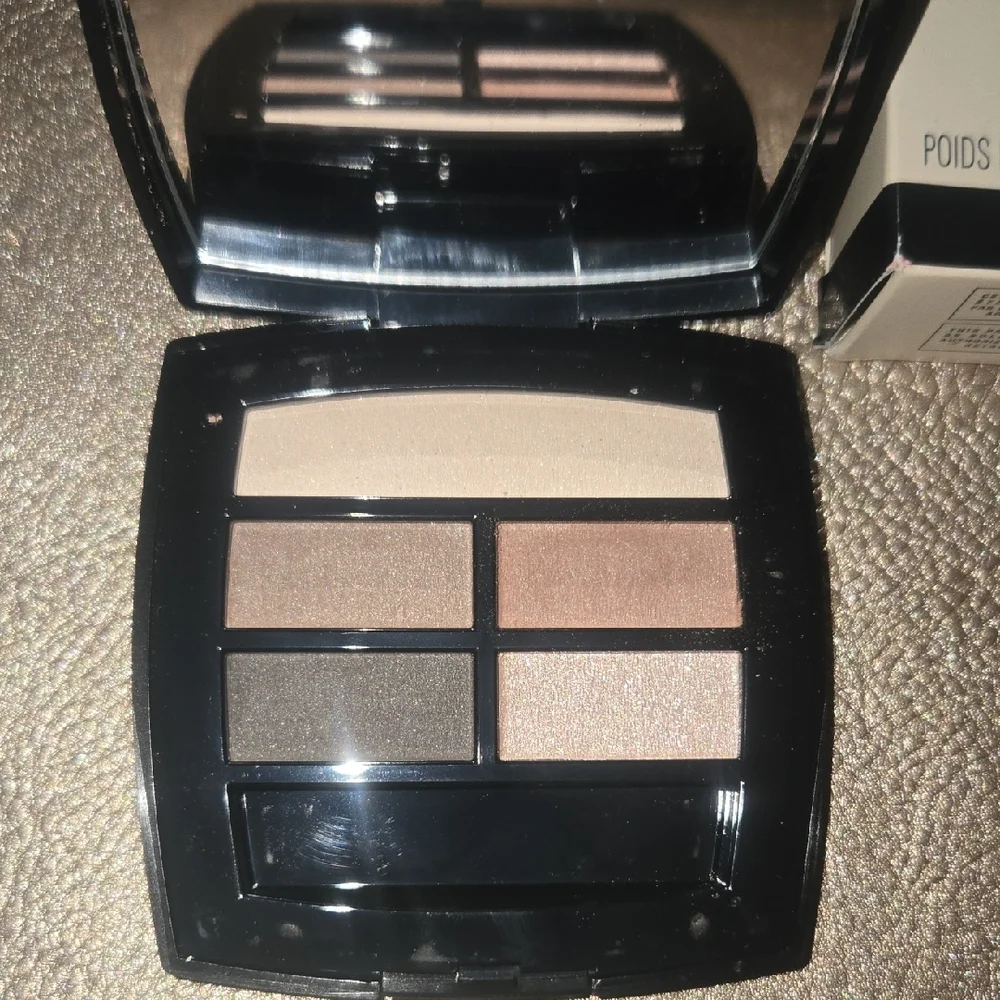 CHANEL Les Beiges Natural Eyeshadow Palette - Picture 6 of 6